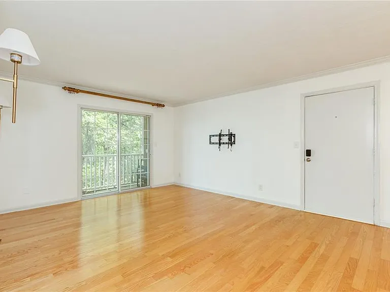 3005 Seven Pines Ln #201 — Photo 9