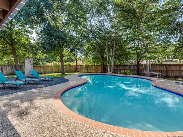 935 Fabulous, San Antonio, TX 78213