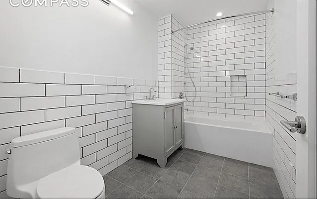 Rented by Compass | media 26