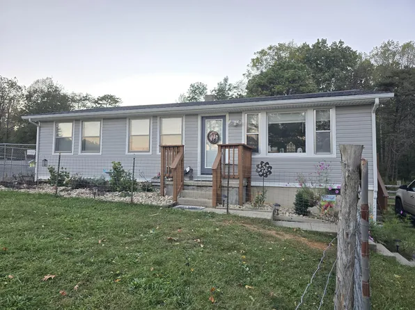 1520 Little Catawba Creek Rd, Troutville, VA 24175