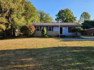 498 Eastwood Ave, Tallmadge, OH