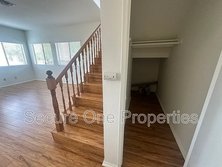 86 Maegan Pl #5 — Photo 9