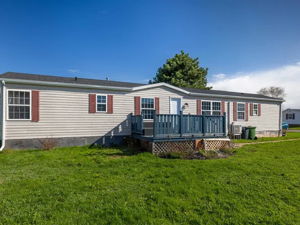 10 Windjammer Cres, Charlottetown, PE C1C 1M5
