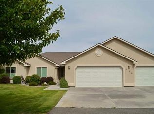 140 Sell Ln, Richland, WA 99352