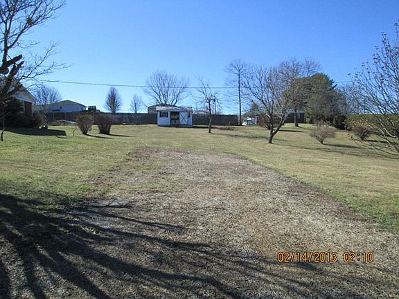 2nd image of 150 Courtland Cir
