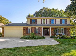 681 Lake Forest Rd, Rochester Hills, MI 48309