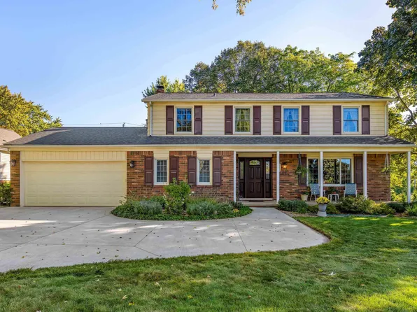 681 Lake Forest Rd, Rochester Hills, MI 48309