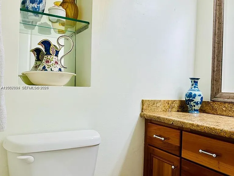 2655 Collins Ave #410 — Photo 9