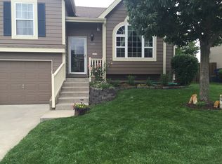 622 E 15th St, Eudora, KS 66025