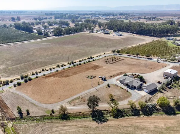 34910 Louise Ln, Woodland, CA 95695