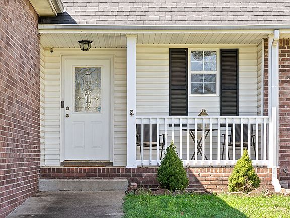 4th image of 1696 Cedar Springs Cir