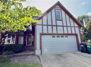 11524 Flint St, Overland Park, KS 66210