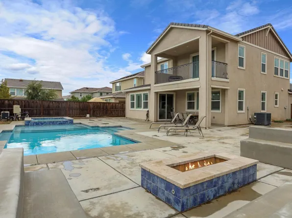 17234 Hidden Pond Ct, Lathrop, CA 95330