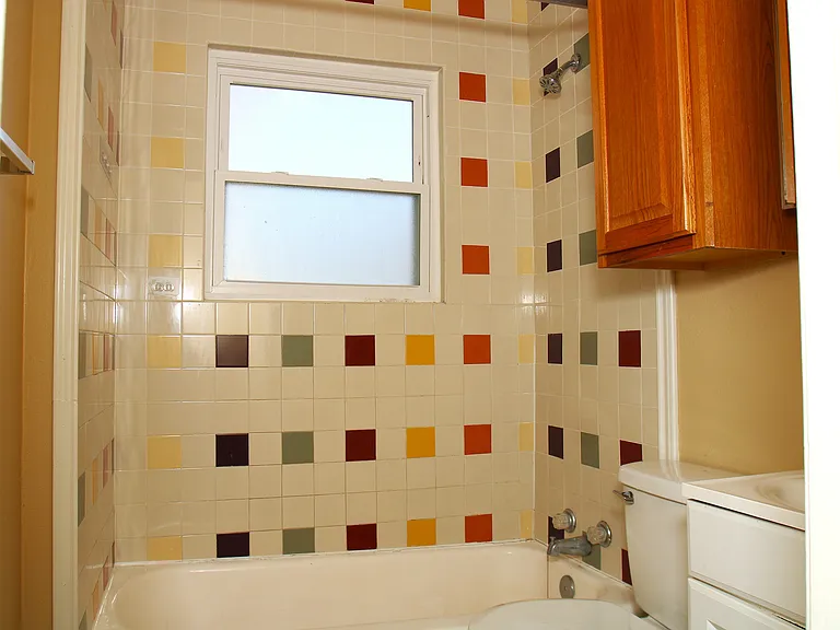 520 McKee St — Photo 7