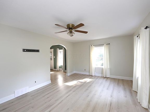 4th image of 203 Arch Ave
