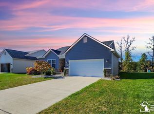 2131 Gunnison Ln, Monroe, MI 48162