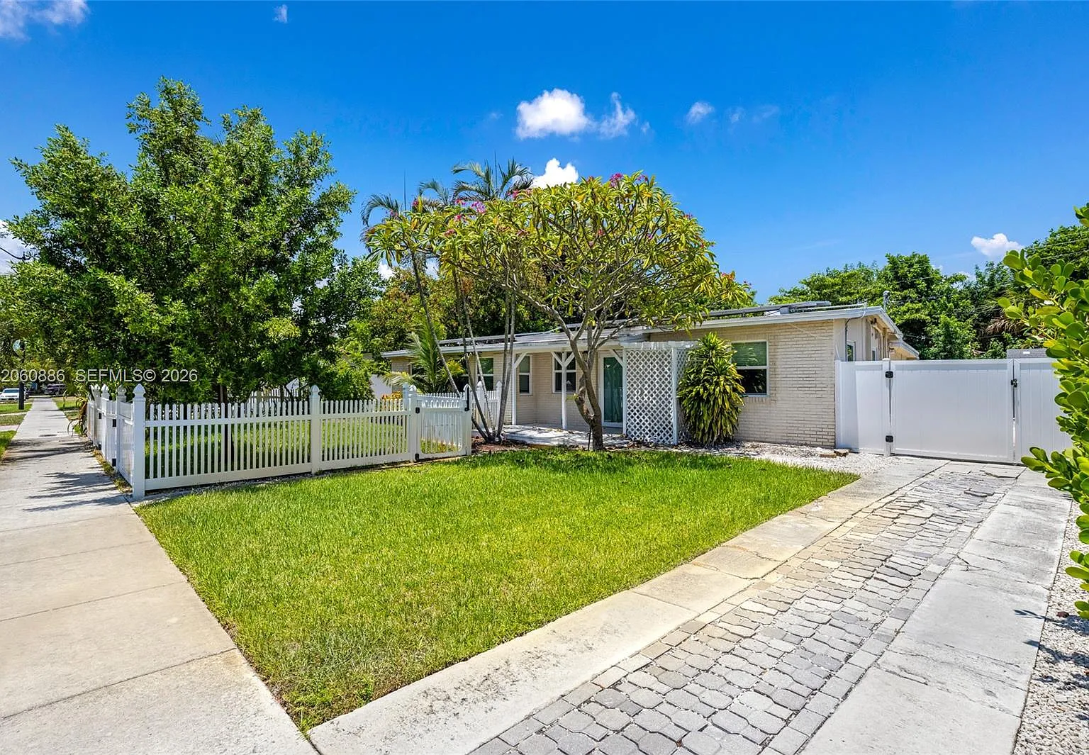 Pompano Beach Highlands — Photo 3