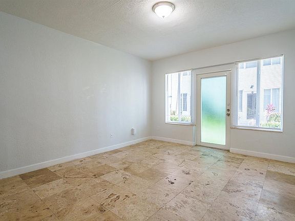 4th image of 2180 Bay Dr Unit 6B-2180-6B