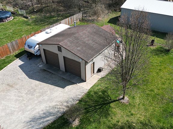 3rd image of 8935 E 206th St