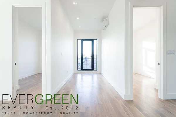 Rented by Evergreen Apartments BK | media 13