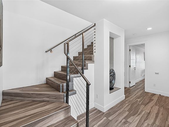 4th image of 14836 Granada Dr #104