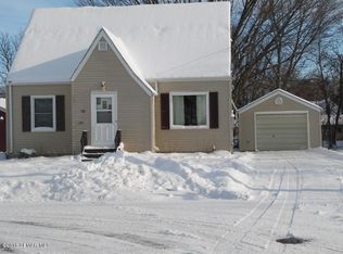 519 2nd St SE, Waseca, MN 56093