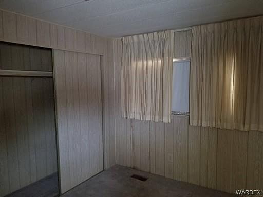 5th image of 621 Mead Ln