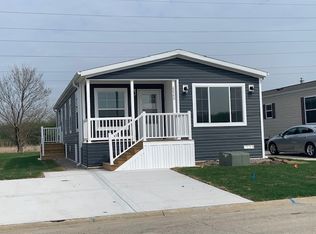 22340 S Cedar Dr, Channahon, IL 60410