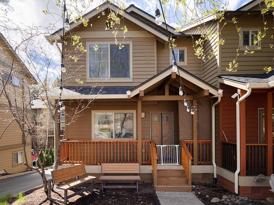 1st image of 1865 NW Monterey Pines Dr
