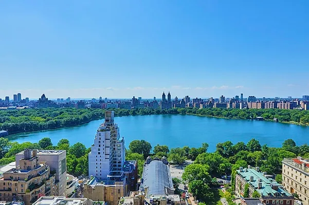 Rented by Brown Harris Stevens | media 4