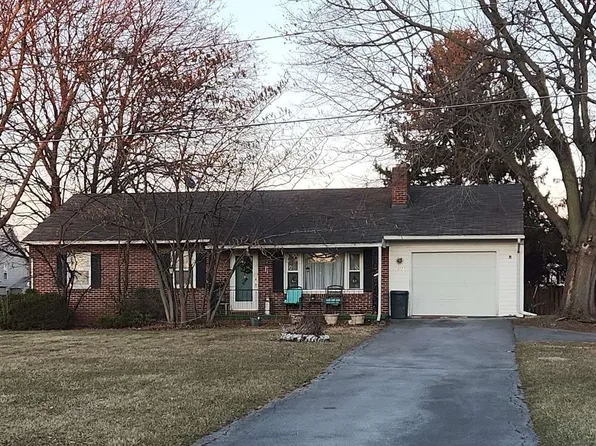 13027 Salem Ave, Hagerstown, MD 21740