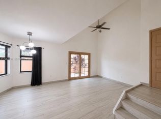 11263 SW 9th Ct, Hollywood, FL 33025