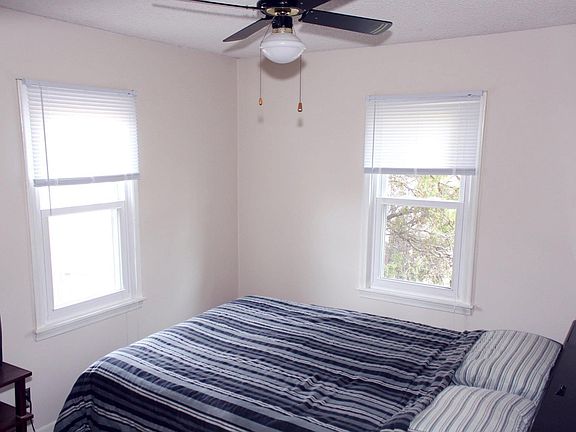 5th image of 9066 Taylor St NE