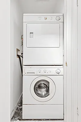 Rented by Compass | media 16