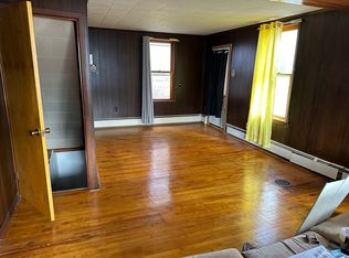 219 Main St #2, Coal Township, PA 17866