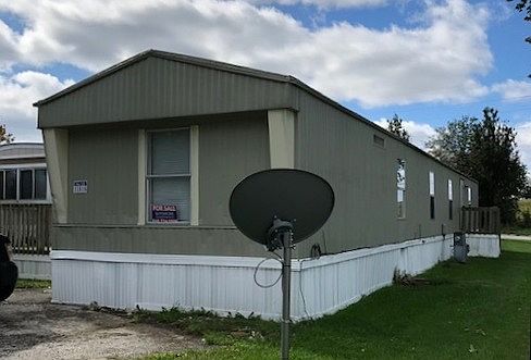 3rd image of 11818 N Bellefontaine Ave