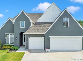 712 E 130th St S, Jenks, OK 74037