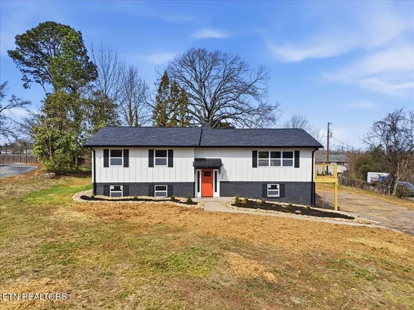 409 Belle Meade Dr, Maryville, TN 37803