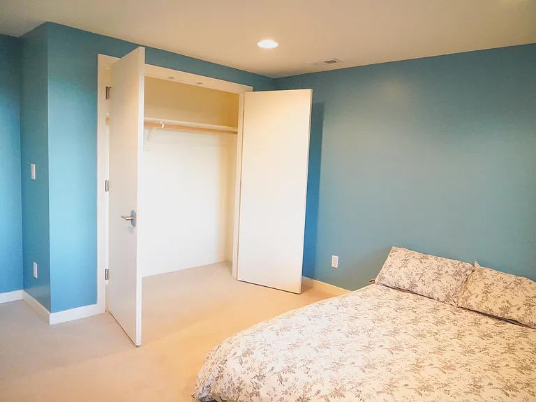 10050 SW 25th Ave — Photo 10