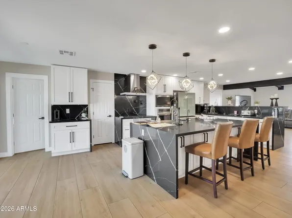 5122 W Fallen Leaf Ln, Glendale, AZ 85310