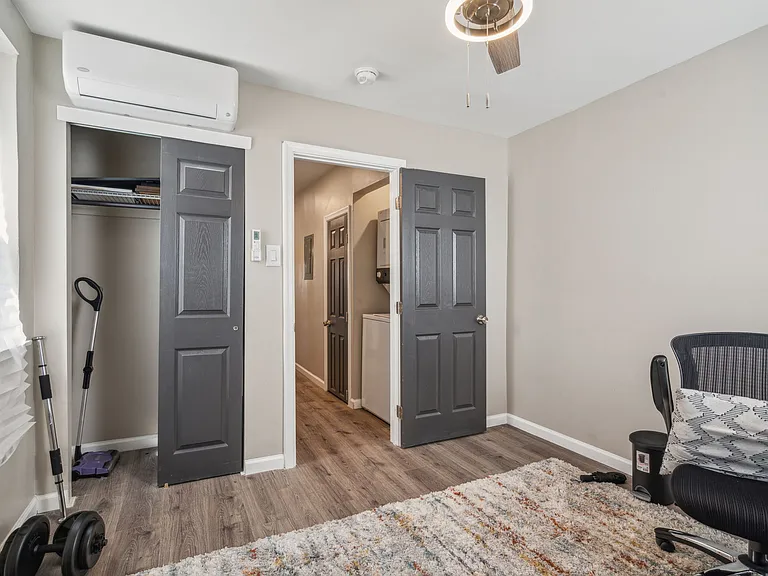 655 N 33rd St #2 — Photo 9