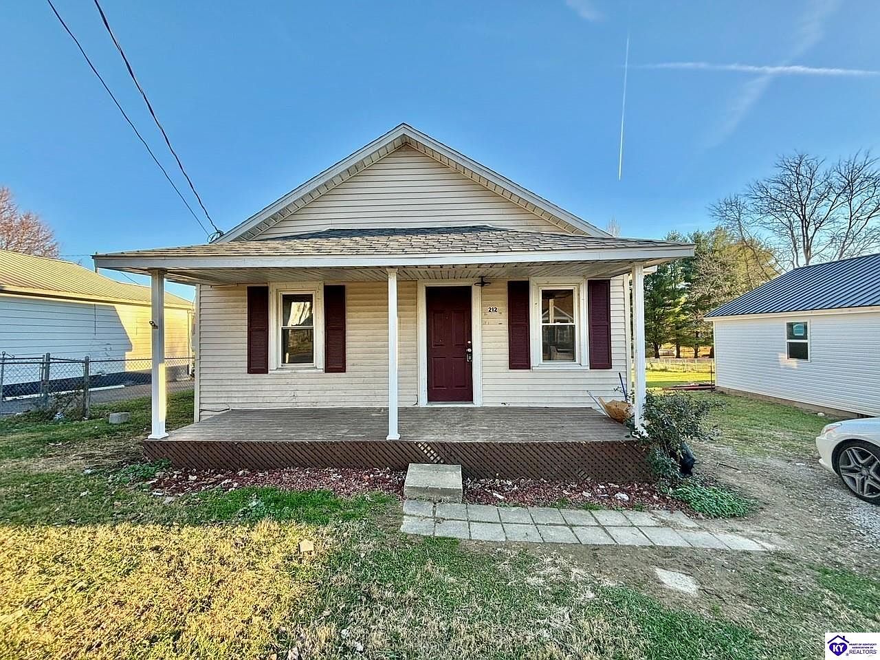 212 E Walnut St Campbellsville KY 42718 Zillow   Fd981728ff0f24f7123a86c8aa541f2f Cc Ft 1536 