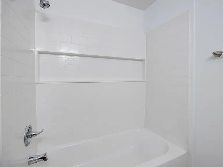 2038 Southern Ave #2 — Photo 2