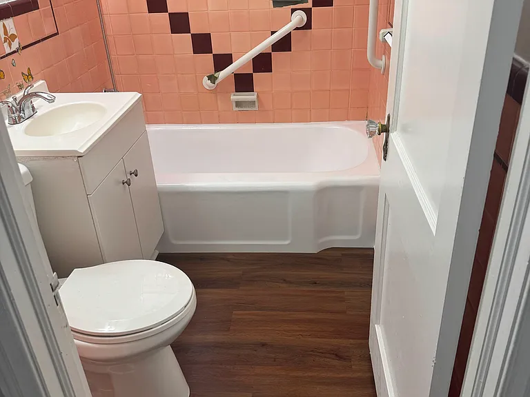 4236 Chippendale St — Photo 12