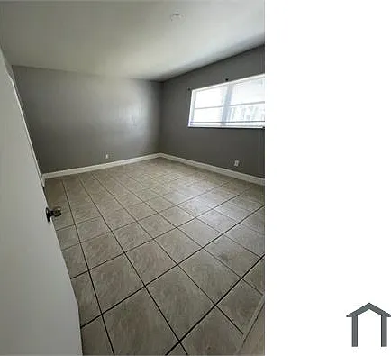 1040 NE 7th Ave #25 — Photo 6