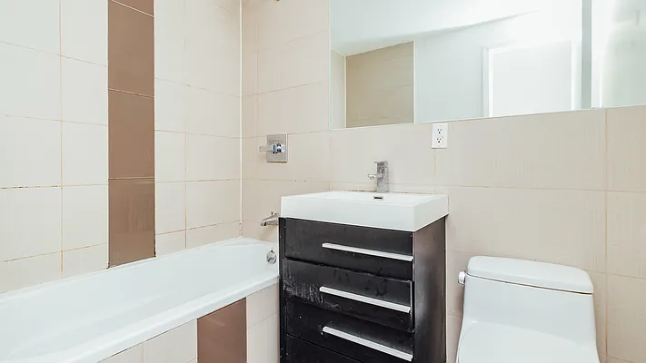 Rented by Nooklyn NYC LLC | media 7