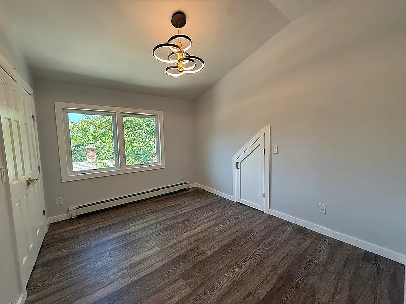 2 bed, 1.0 bath, 650 sqft, $2,014 — Photo 1