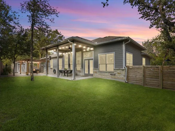 137 S Pohakea Dr, Bastrop, TX 78602