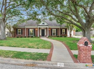 107 Masters Ct, Victoria, TX 77904