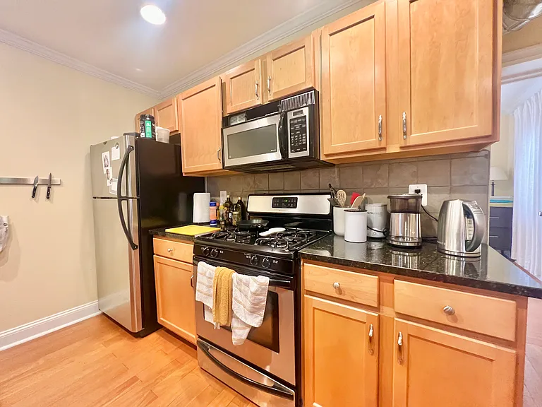 1526 Pine St #1B — Photo 8